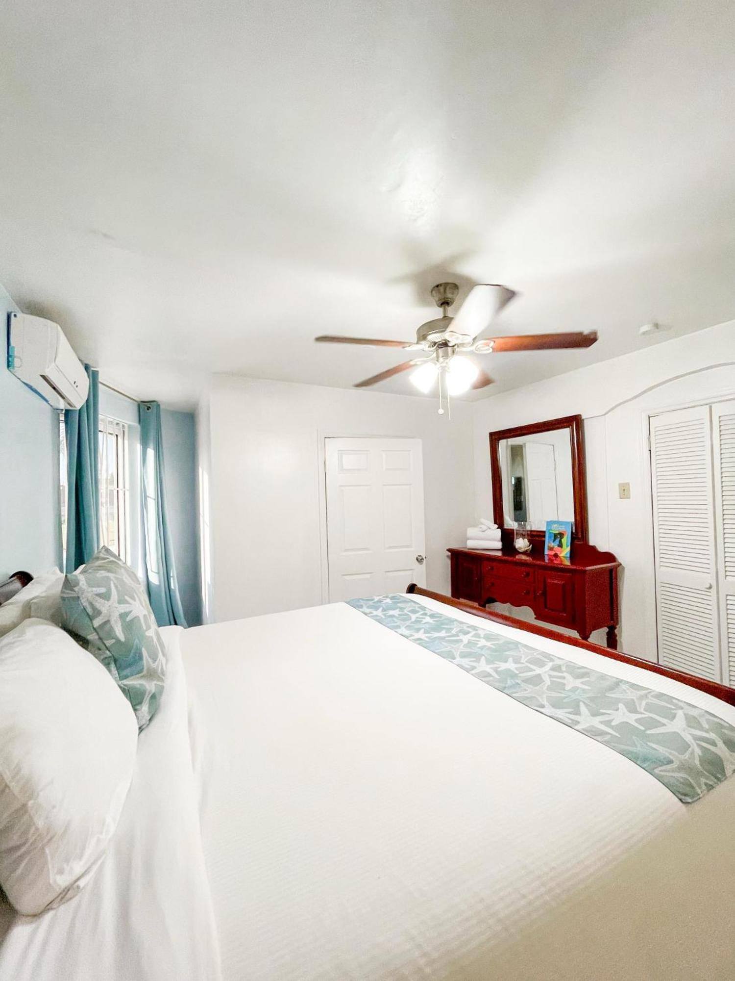 King Room,1665444149:JPEG